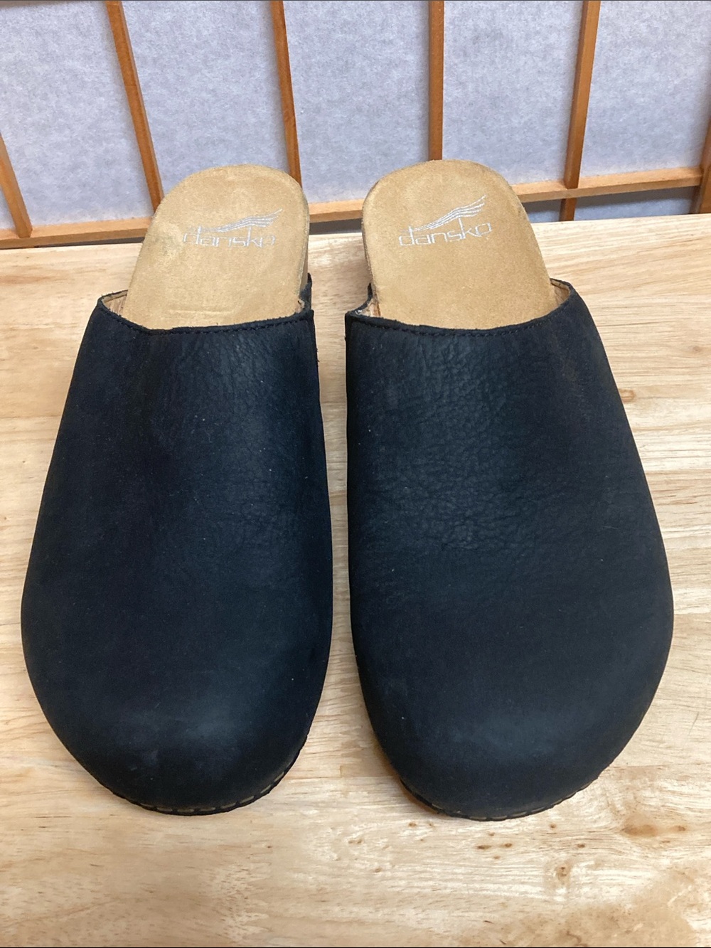 Dansko Talulah Burnished milled Nubuck Leather Slip-on Black Clogs Size 7